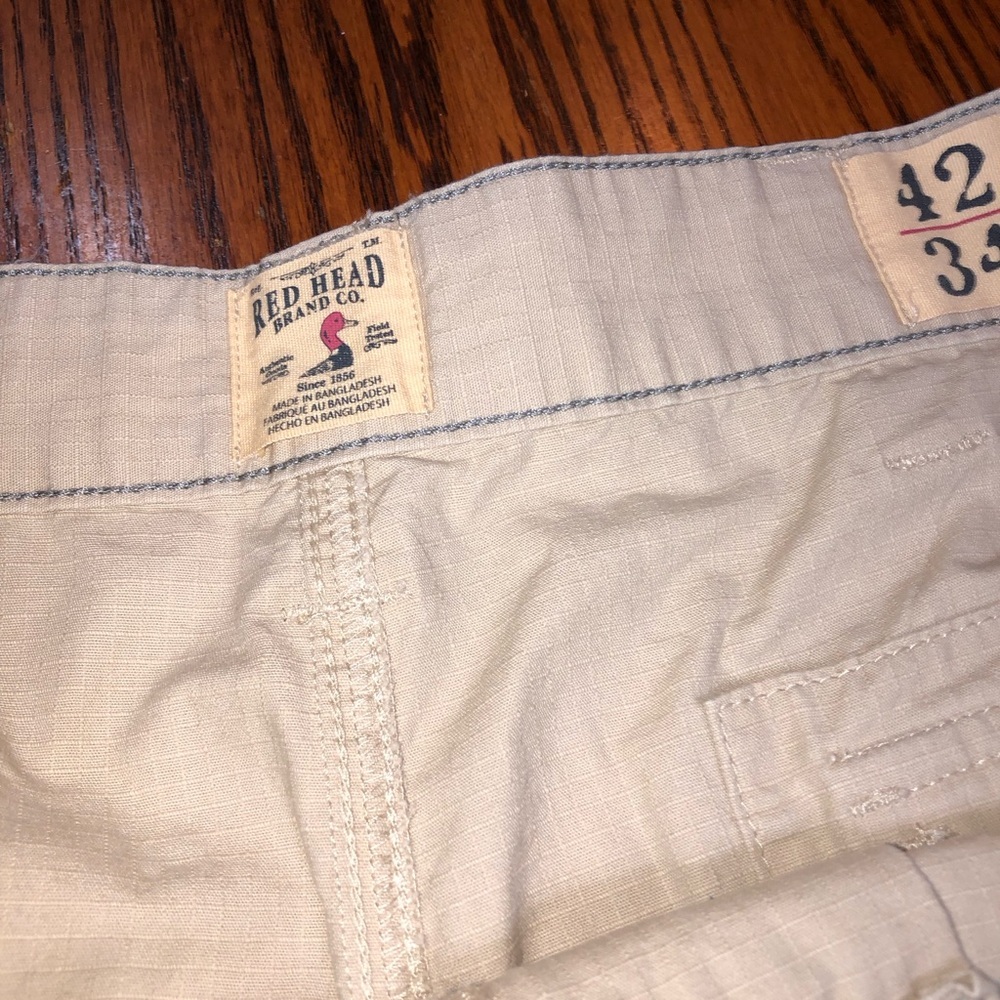 RED HEAD BRAND CO SIZE 42X34 LIGHT KHAKI COLORED CARGO PANTS 100% COTTON - Picture 8 of 8